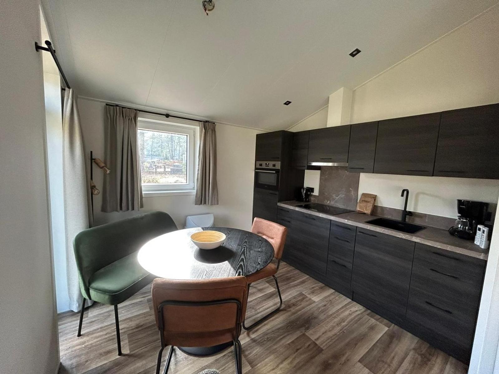 Vakantiepark Hertenhorst Beekbergen Bagian luar foto