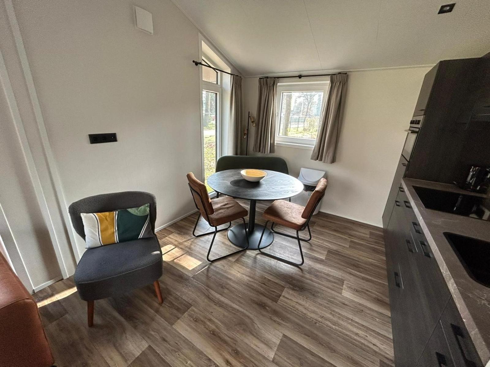 Vakantiepark Hertenhorst Beekbergen Bagian luar foto